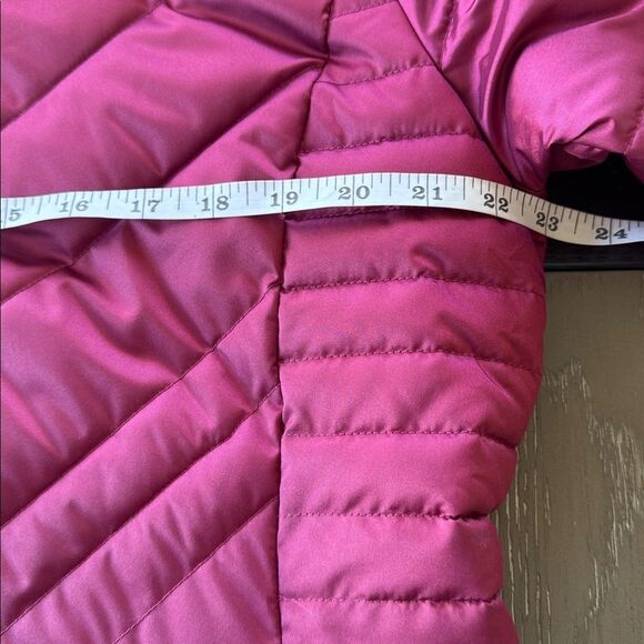 Lands' End PRIMALOFT Warm Burgundy Puffer Jacket Winter Coat Faux Fur Trim Sz M - Picture 8 of 16